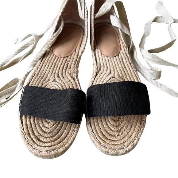 Reformation flat sandals used - Picture 2 of 6